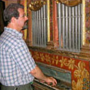 Playing a Baroque organ with early fingerings